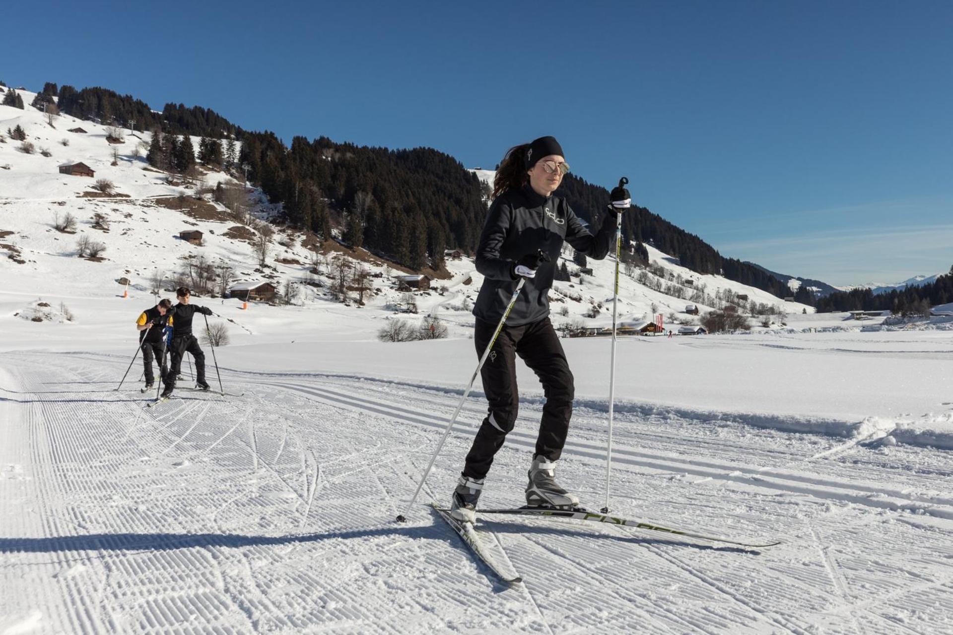 Pradas Resort Brigels Breíl Exteriör bild