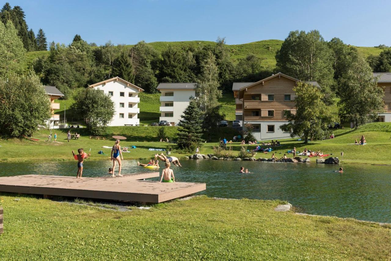 Pradas Resort Brigels Breíl Exteriör bild